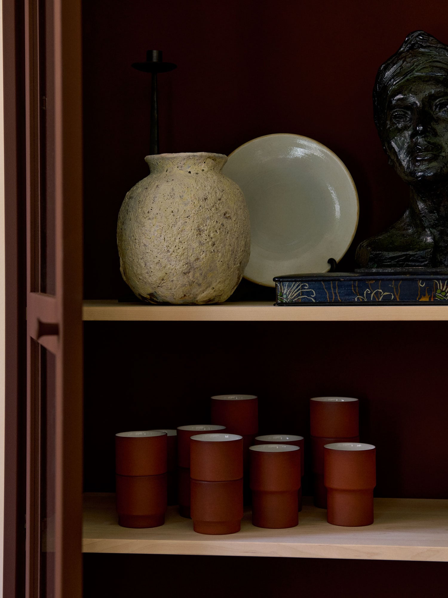 display cabinet