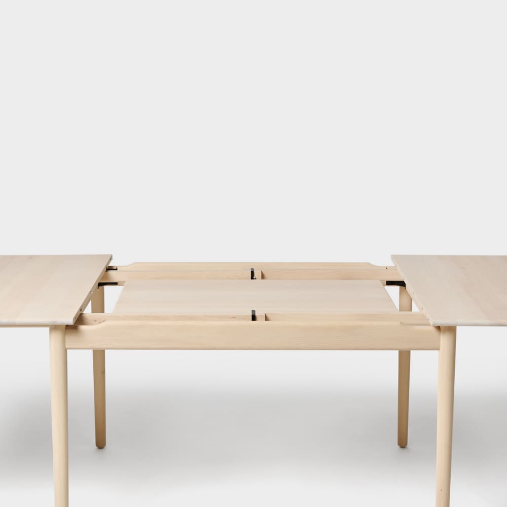 Extendable table