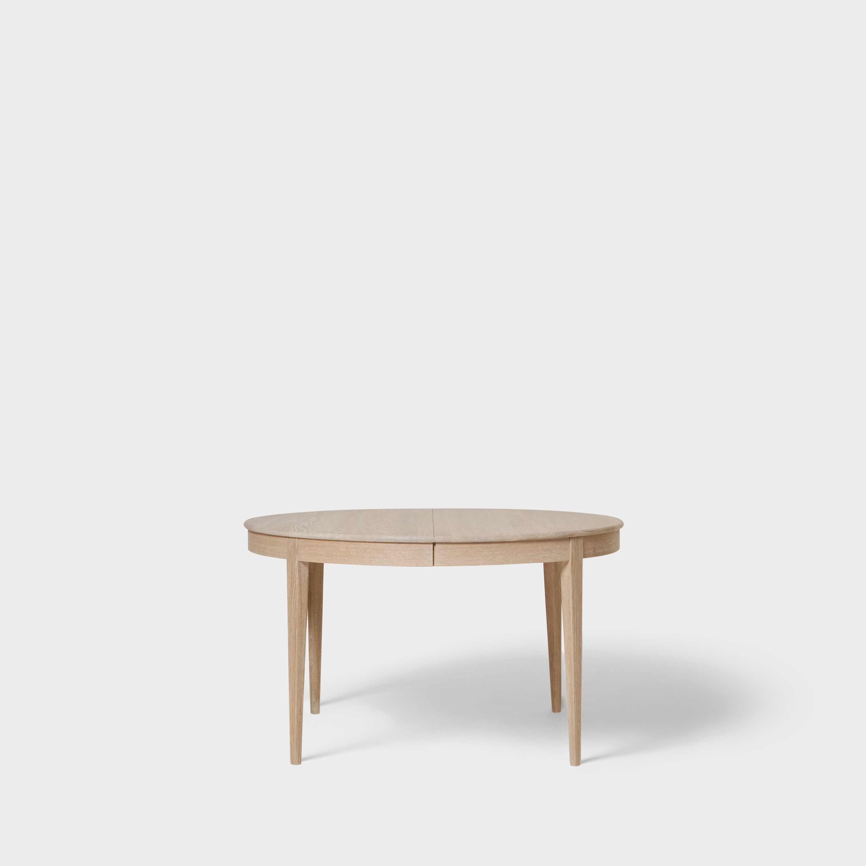 Round Dining table