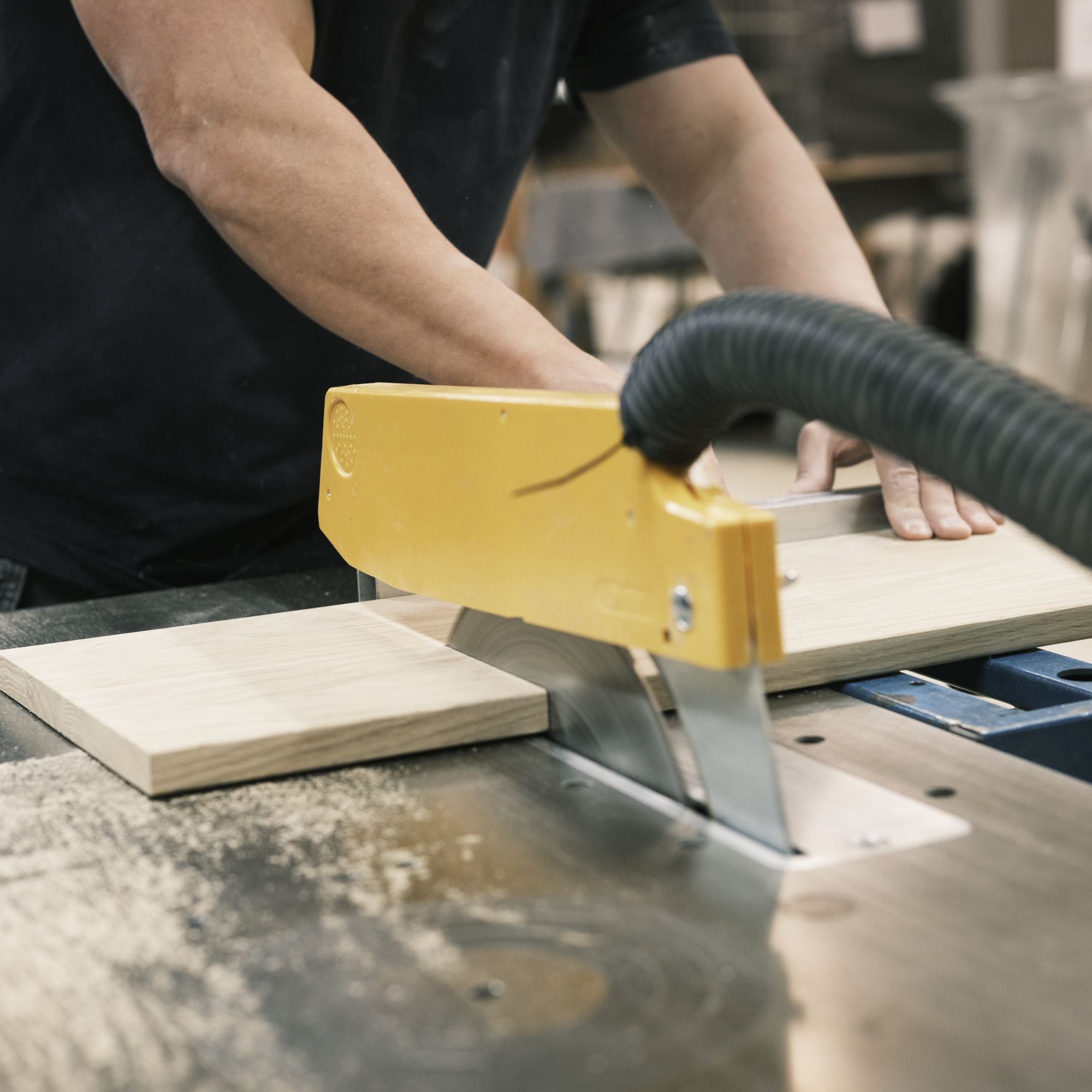 Cutting & splitting of shelves